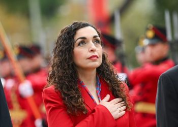 Osmani nga Vlora: Rroftë kombi shqiptar, rroftë flamuri kuqezi!