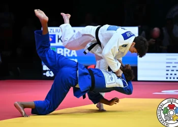 Laura një fitore larg medaljes