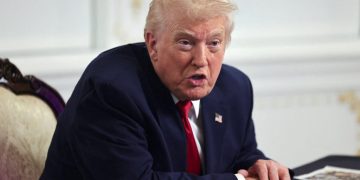 Venezuela i përgjigjet Trumpit, pas paralajmërimeve për mbylljen e hapësirës ajrore