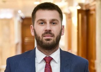 Kërçeli: A po na tregon LDK kush është shoferi i Ramës dhe cila është e kaluara e tij në Evropë?