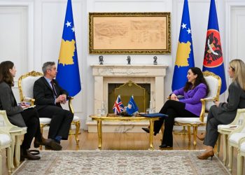 Osmani takon ambasadorin britanik, flasin për zgjedhjet e parakohshme