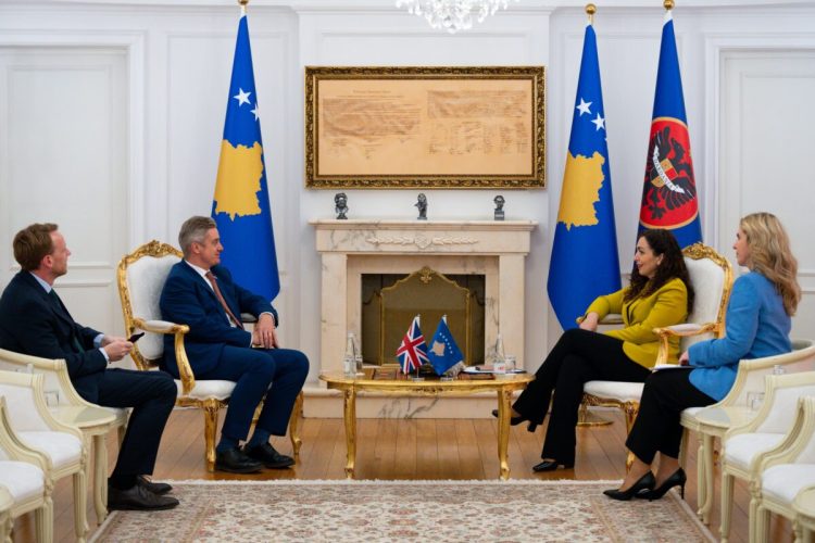 Osmani priti në takim Hargreavesin, folën për thellimi i bashkëpunimit strategjik mes Kosovës dhe Mbretërisë së Bashkuar