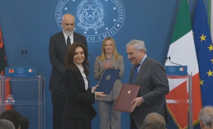 Mbledhja e qeverive Rama-Meloni, firmosen 16 marrëveshjet dhe memorandumet