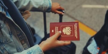 BE-ja u jep fund vizave me hyrje të përsëritura për shtetasit rusë