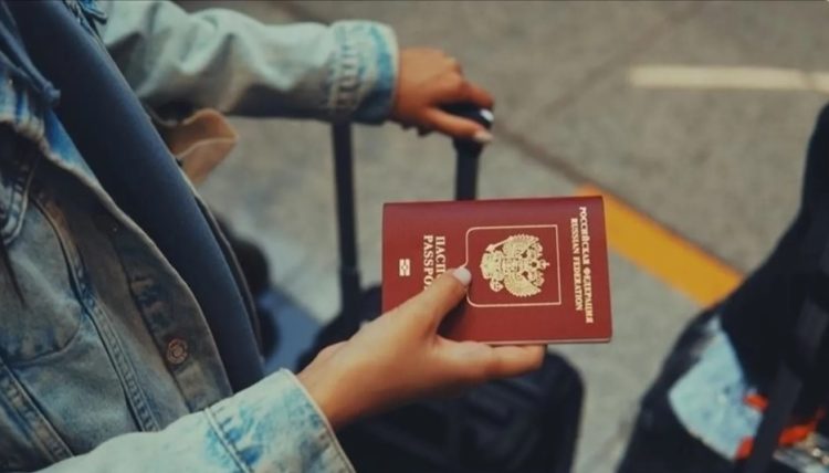 BE-ja u jep fund vizave me hyrje të përsëritura për shtetasit rusë