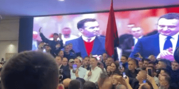 Peci pritet me përqafime e tupana pas fitores në Mitrovicë