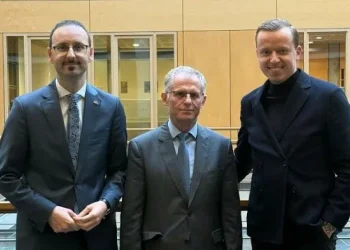 Bislimi takon në Berlin deputetin e Bundestagut, Adis Ahmetovic