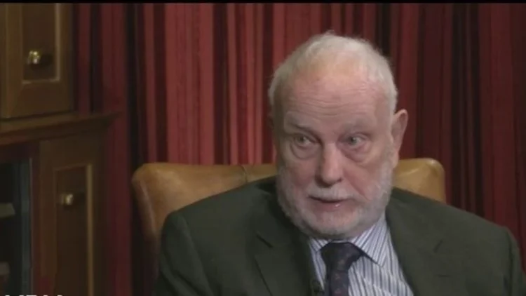 “UÇK-ja për ju ishin te*rroristë, për të tjerët luftëtarë të lirisë” – profesori britanik i përgjigjet gazetarit serb