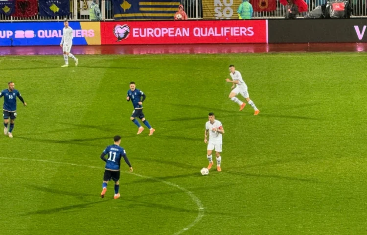 Xhaka: Jam i befasuar që më fishkëllyen, nuk e kam merituar