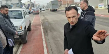 Obiliq – Halil Thaçi në krye të detyrës, del në terren për inspektim të punimeve në rrugën “Hasan Prishtina”