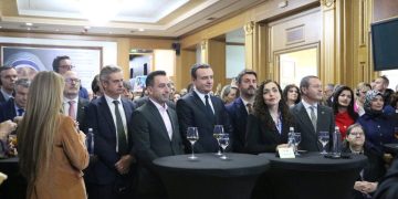 Basha në hapjen e ekspozitës “E vërteta, kujtesa, drejtësia”: Mizoritë e së kaluarës nuk guxojnë të përsëriten kurrë