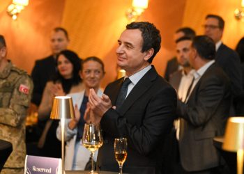 Kurti: Kosova e sheh Finlandën si shembull dhe model