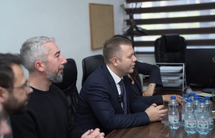 Sallahu në Mitrovicën e Veriut, viziton Qendrën për Punë Sociale