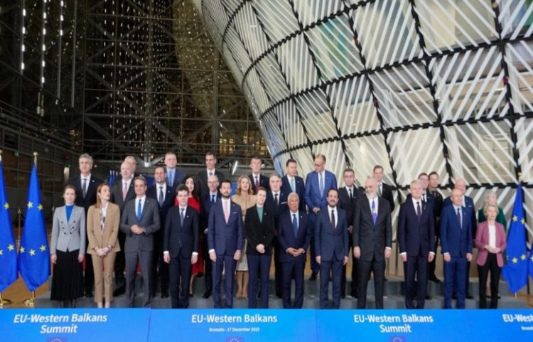 Bashkëpunim rajonal dhe dialog Kosovë-Serbi në fokus të BE-së