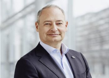 Eurodeputeti austriak: Koha për një qeveri të qëndrueshme