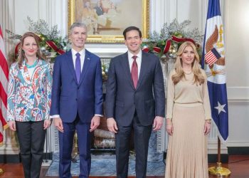 Ambasadori i Kosovës në SHBA merr pjesë në pritjen e Sekretarit Rubio për festat e fundvitit