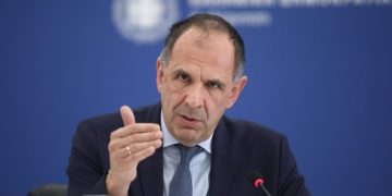 Ministri i jashtëm grek pritet të vizitojë Kosovën