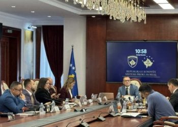 Propozohet shkarkimi i kryesuesit dhe kërkohet që Agron Qalaj ta lëshojë mbledhjen e KPK-së