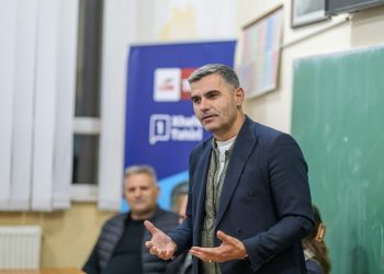 LDK në Vushtrri me peticion për rikthimin e Xhafer Tahirit kryetar