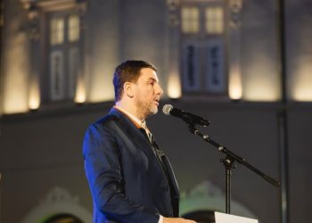 Krasniqi apelon tek mërgata të regjistrohen për votim në zgjedhjet e 28 dhjetorit