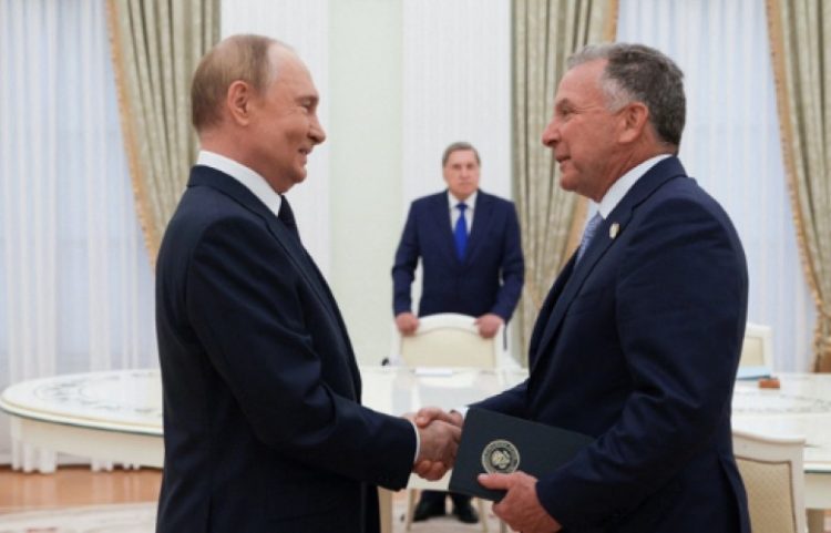 Takim vendimtar në Moskë për t’i dhënë fund luftës në Ukrainë