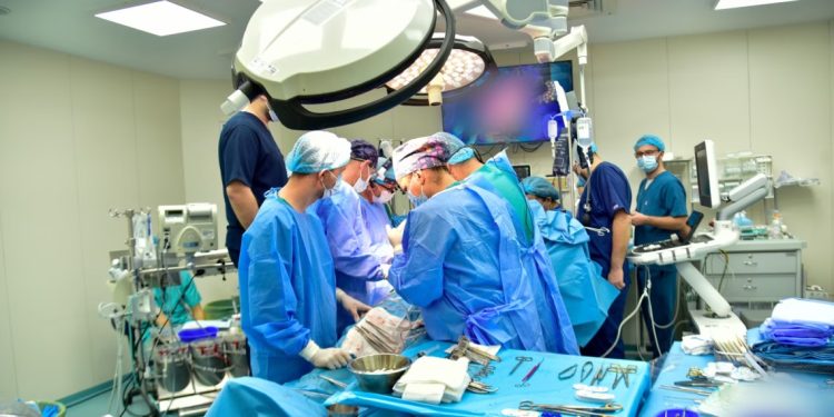 Realizohet për herë të parë zëvendësimi i harkut të aortës në QKUK