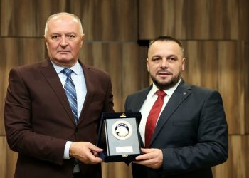 Maqedonci dhe Helez diskutojnë forcimin e sigurisë rajonale në Sarajevë