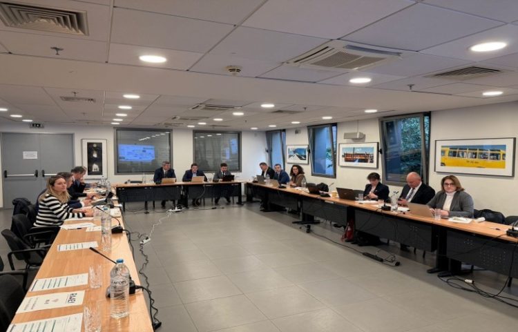 Kreu i ZRRE-së në Athinë flet për tregun energjetik