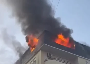 Zjarr në një ndërtesë në Kodrën e Diellit në Prishtinë