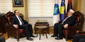 Naim Tërrnava takon ambasadorin turk, Tunc Angili