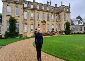 Emisari francez merr pjesë konferencën për dialogun Kosovë-Serbi