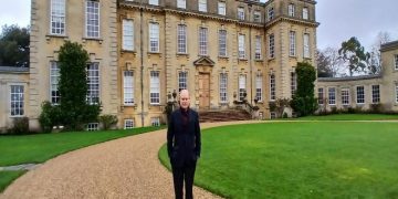 Emisari francez merr pjesë konferencën për dialogun Kosovë-Serbi