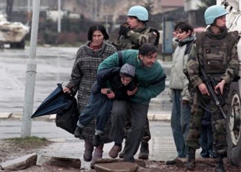 “Turistët snajperistë”, kush ishin të huajt në rrethimin e Sarajevës?
