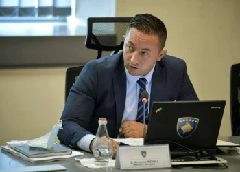 Mehaj përkujton Mujë Krasniqin dhe 41 dëshmorët e UÇK-së: Bashkimi është amaneti i tyre