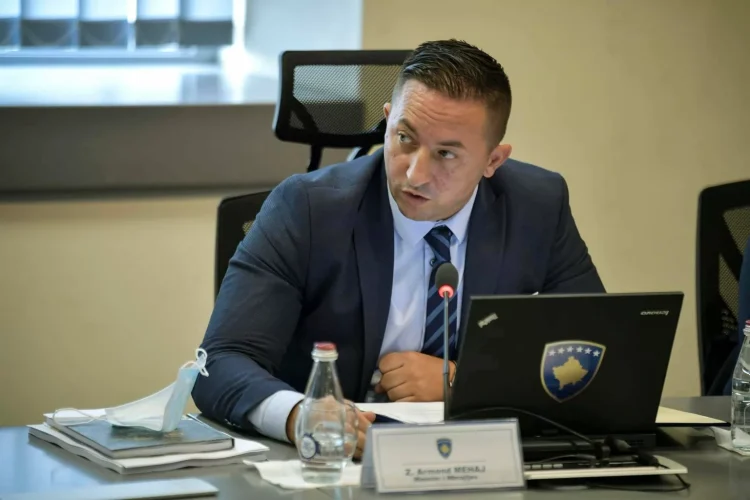 Mehaj përkujton Mujë Krasniqin dhe 41 dëshmorët e UÇK-së: Bashkimi është amaneti i tyre