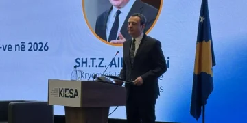 Kurti: Kompanitë para pak vitesh as nuk e dinin ku është Kosova në hartë, e tash ankohen vetëm për bileta të aeroplanit