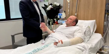 Australi, kryeministri Albanese takon heroin global Ahmed që çarmatosi sulmuesin