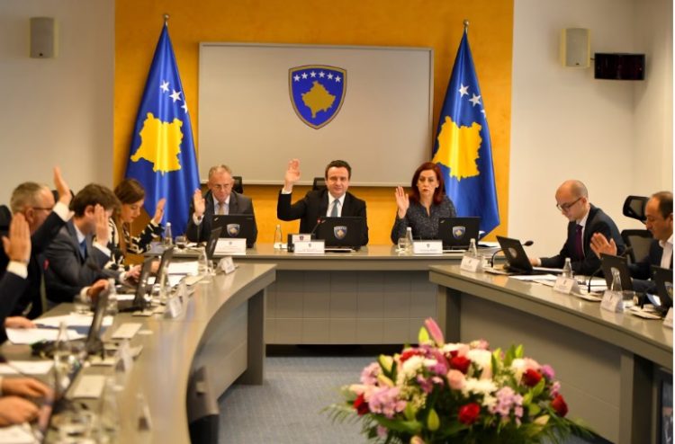 Mblidhet Qeveria në detyrë