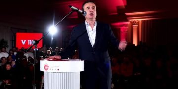 Kurti në Podujevë: Banka Zhvillimore do të mbështesë prodhimtarinë me 1 miliard euro