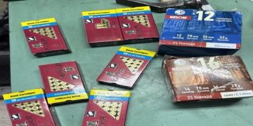 Dogana e Kosovës sekuestron 380 fishekë në një lokal në Prishtinë