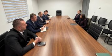 Prattipati takon kryetarët në veri, pret qeverisje transparente