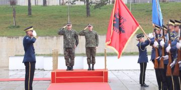 Takohen komandantët e ushtrisë së Shqipërisë dhe asaj të Kosovës: Bashkëpunimi ynë, prioritet strategjik kombëtar