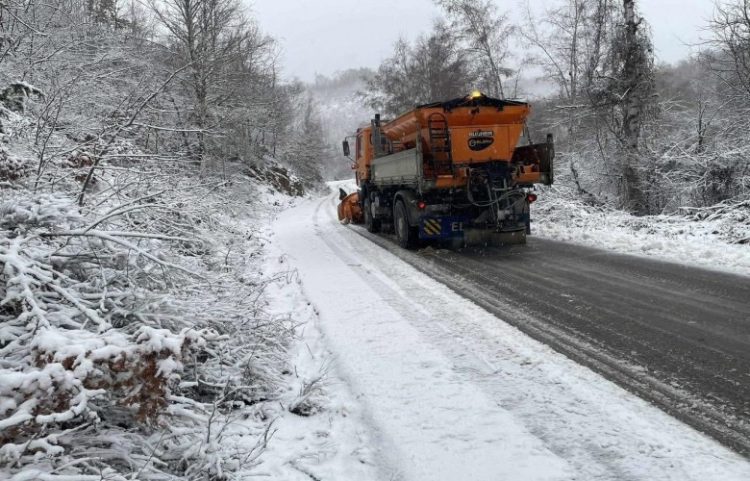 MMPHI: Jemi gati për kriposje e pastrim rrugësh pas reshjeve të borës