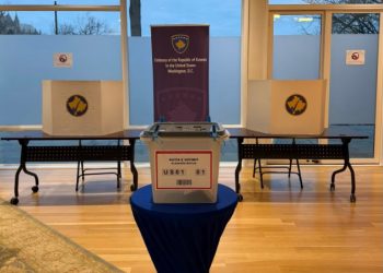 Ambasada e Kosovës në Uashington hap qendrën e votimit