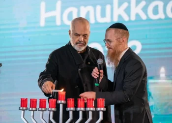 Nga akt paturpësie i shtetit shqiptar si puthador i Izraelit