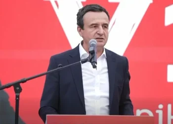 Kurti në Kamenicë: Buxhetin për listën e barnave esenciale do ta rrisim deri në 100 milionë euro