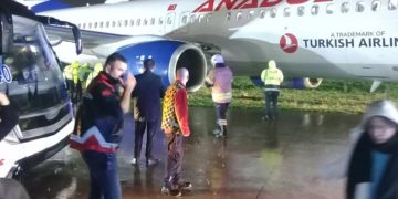 Aeroplani nga Prishtina del nga rruga pas aterrimit në Stamboll, Ambasada e Kosovës jep detaje