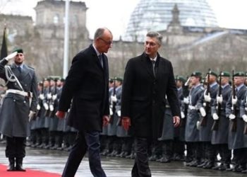 Kroacia nënshkruan marrëveshje për të blerë 44 tanke Leopard nga Gjermania