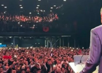 Kurti falënderon mërgatën për pritjen në Zvicër: Përzemërsisht falënderues