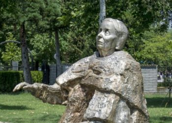 BIRN: Hija e Kremlinit pas Baba Vangës, si shpërndahen ‘profecitë’ e rreme në mediat shqiptare